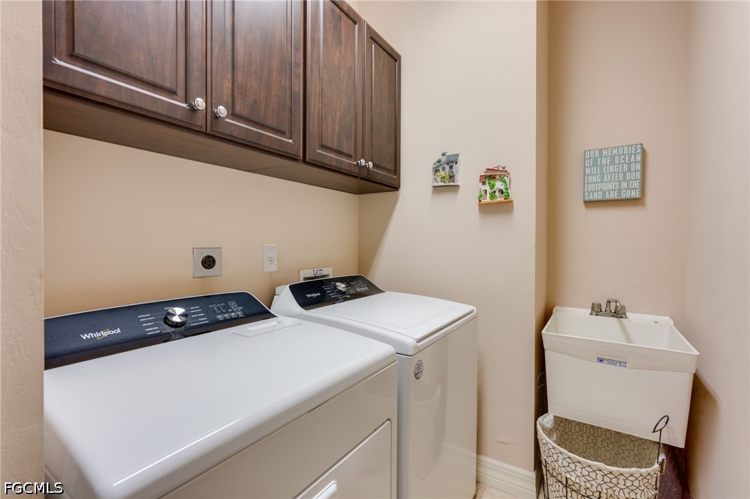 4635 32nd, Cape Coral, FL 33993