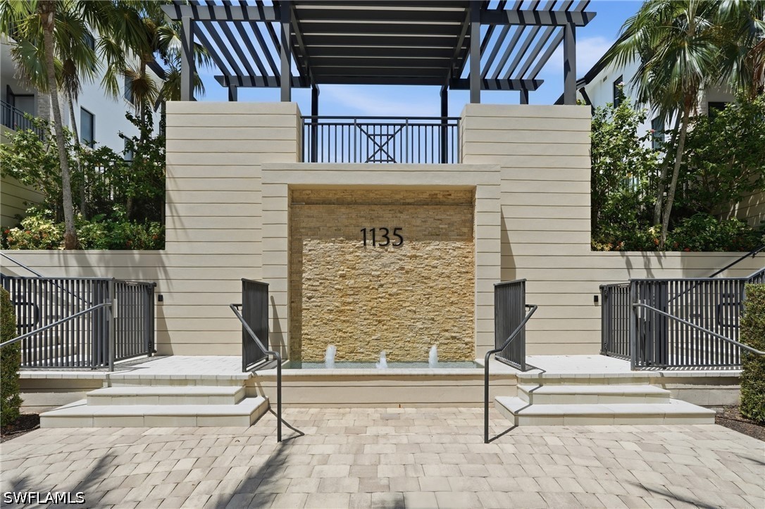 1135 3rd Ave S Unit 515, Naples, FL 34102