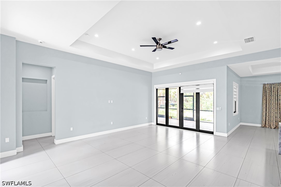 3677 8th, Naples, FL 34120