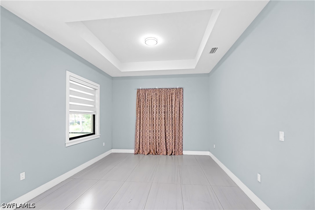 3677 8th, Naples, FL 34120