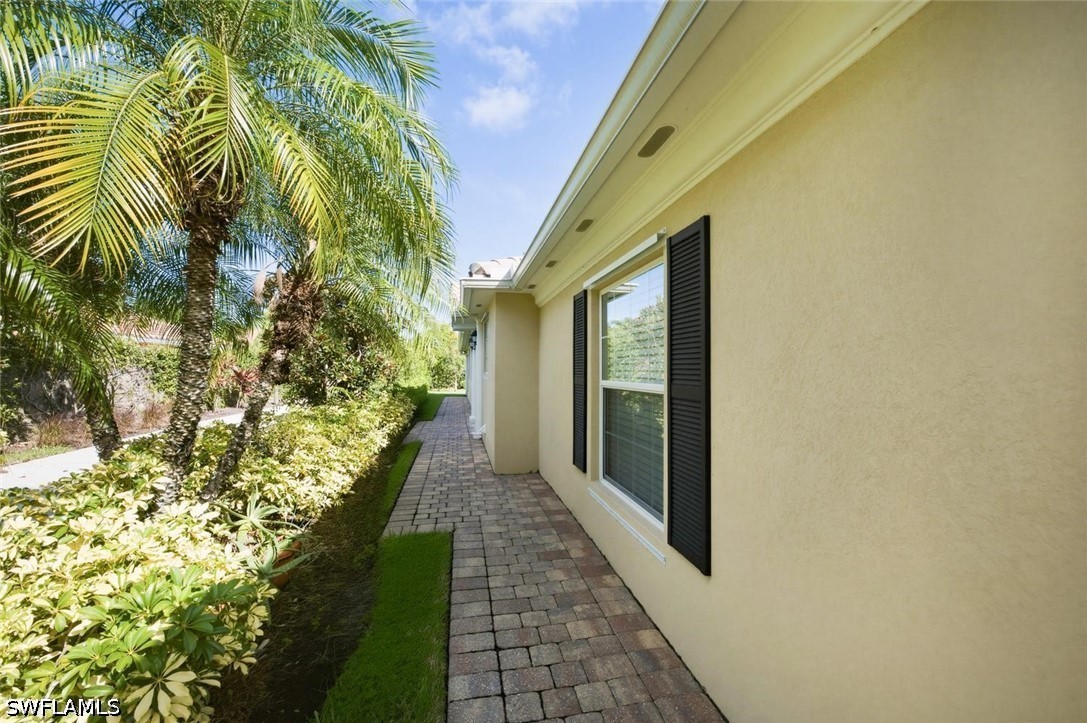 7405 Emilia, Naples, FL 34114