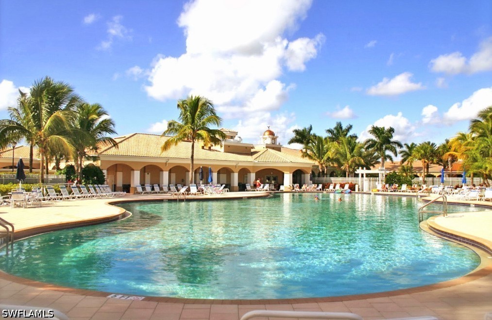 7405 Emilia, Naples, FL 34114
