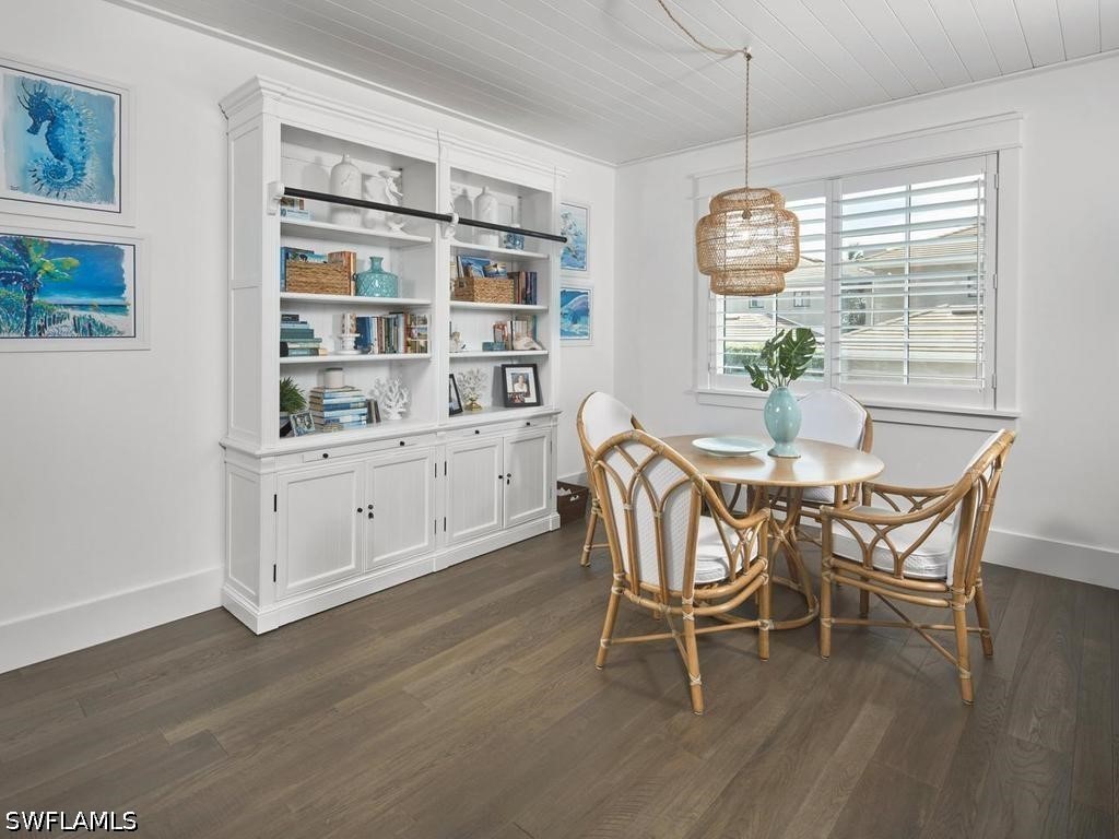 DiningArea