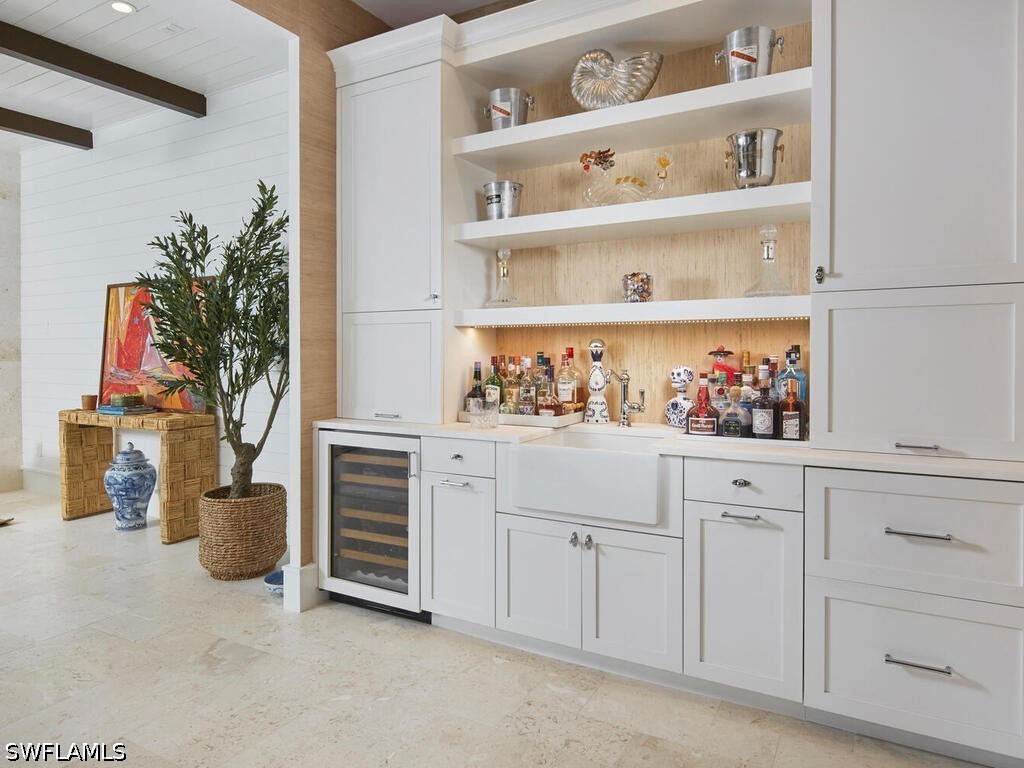 909 10th, Naples, FL 34102