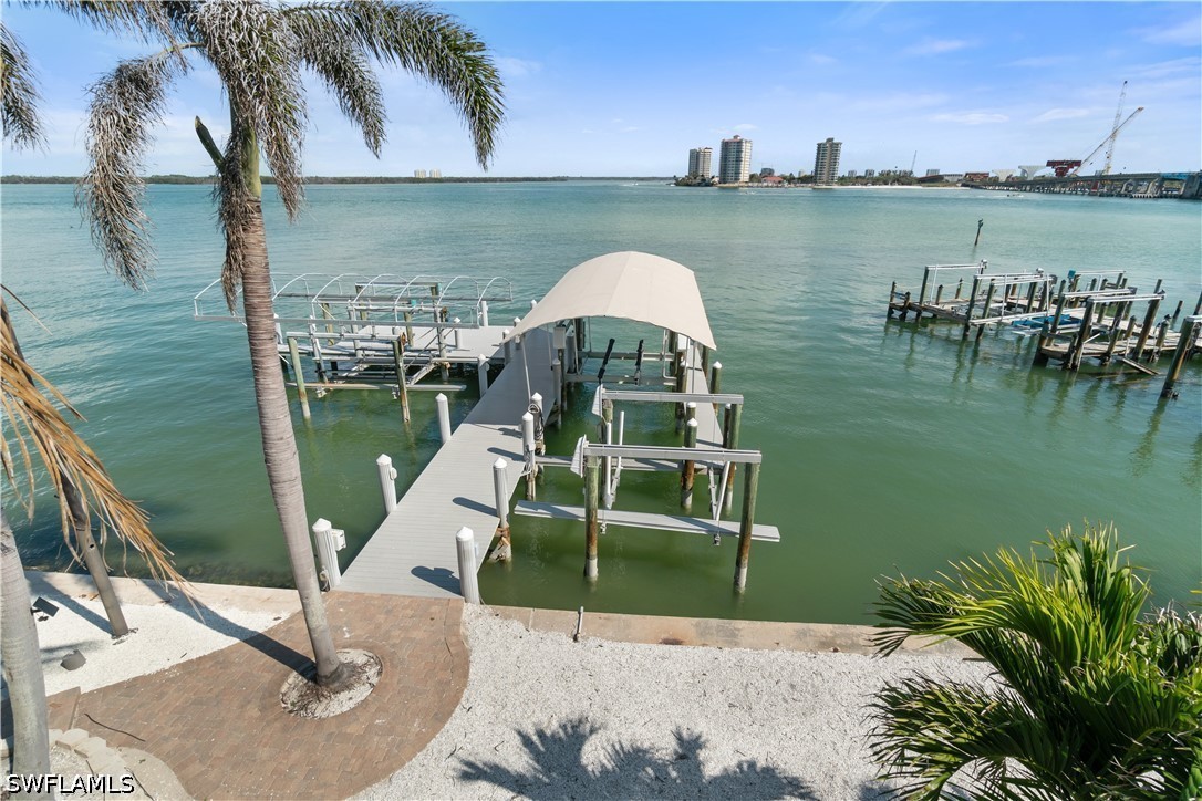 Dock