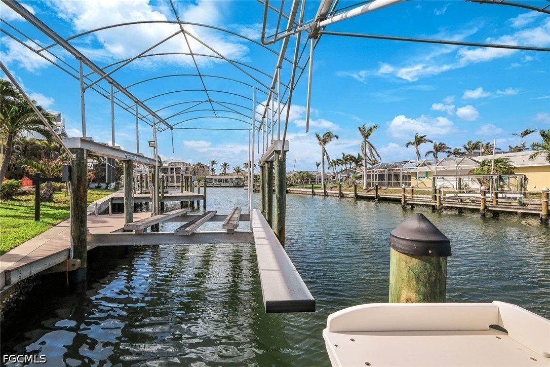 Dock