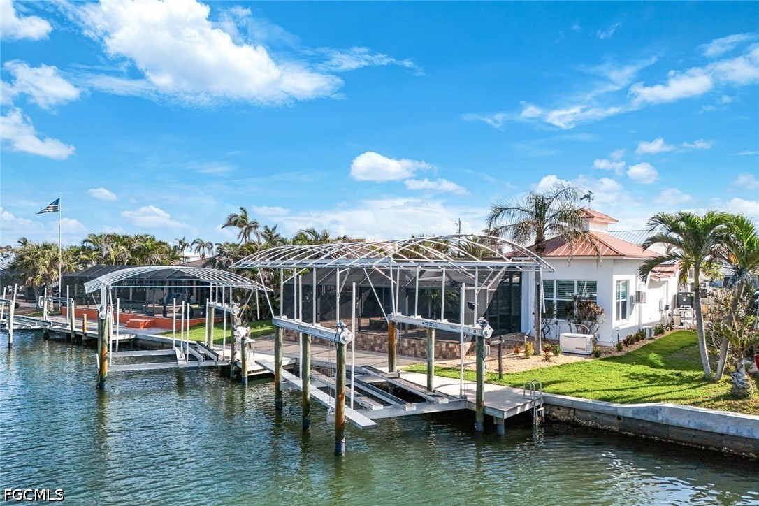 Dock
