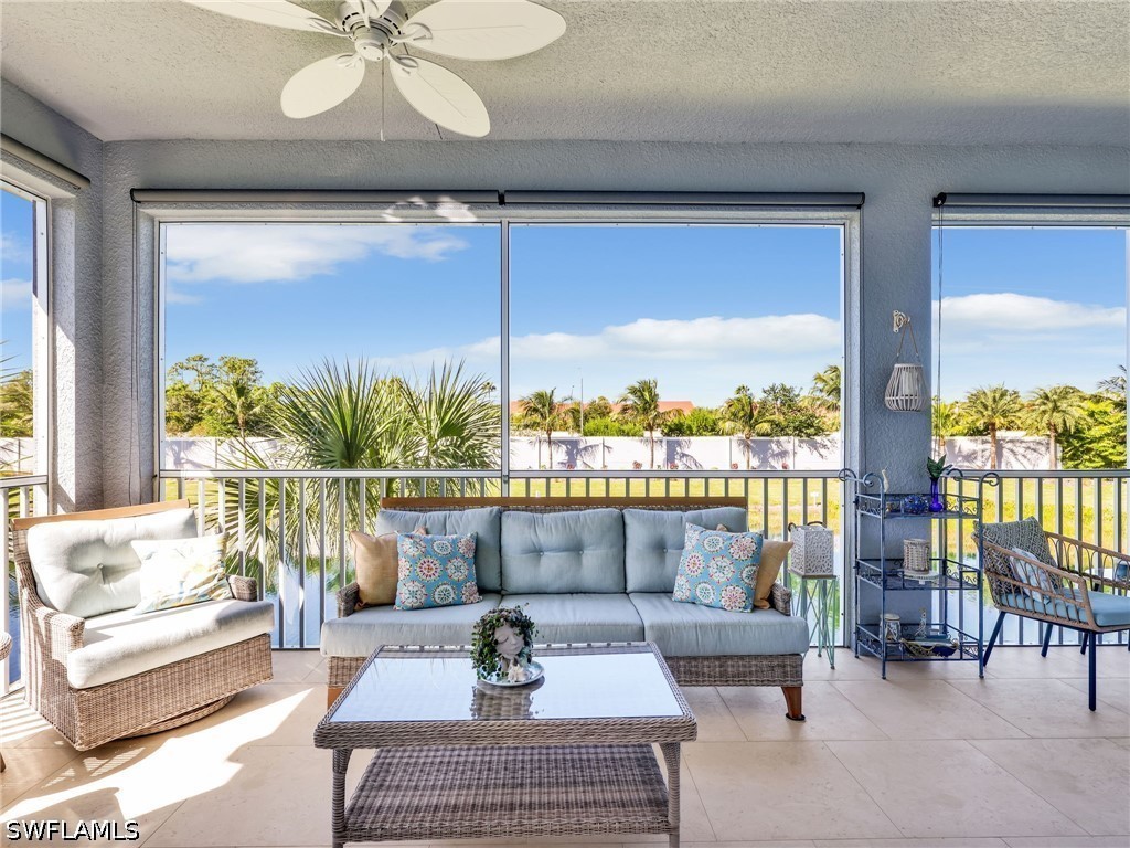 2543 Seychelles Unit 605, Naples, FL 34112