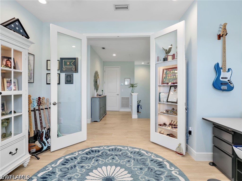 2543 Seychelles Unit 605, Naples, FL 34112