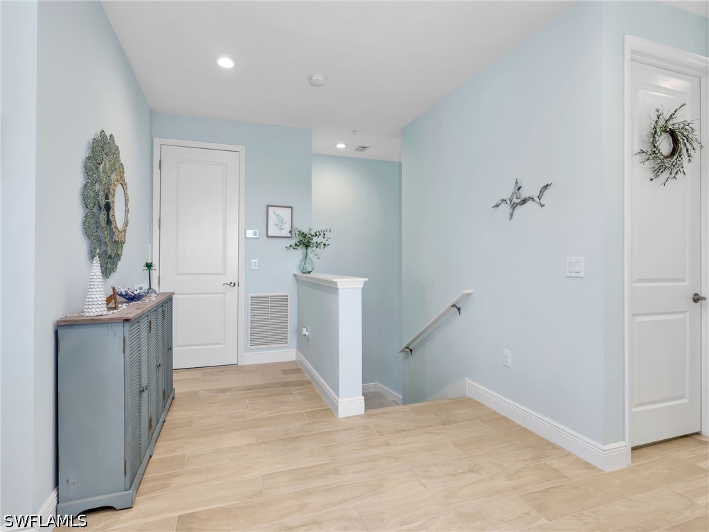 2543 Seychelles Unit 605, Naples, FL 34112