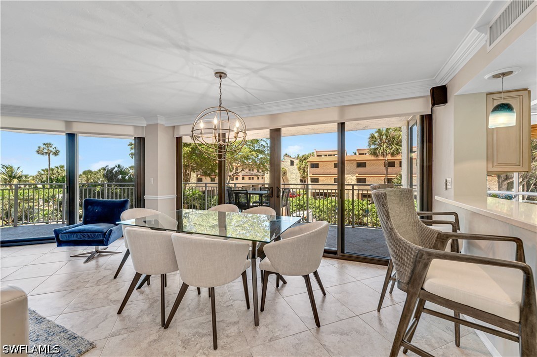 520 Collier Unit 206, Marco Island, FL 34145