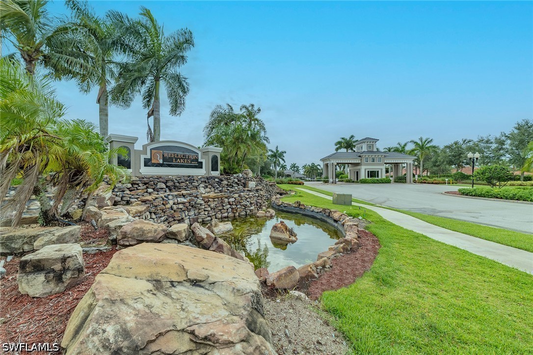 14487 Manchester, Naples, FL 34114