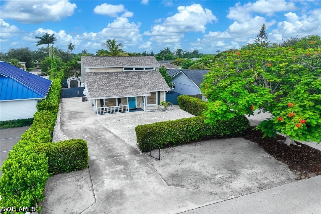 862 97th, Naples, FL 34108