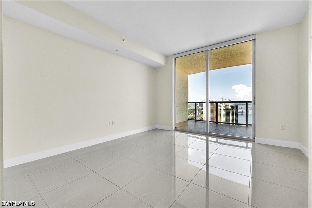 3000 Oasis Grand Unit 2802, Fort Myers, FL 33916