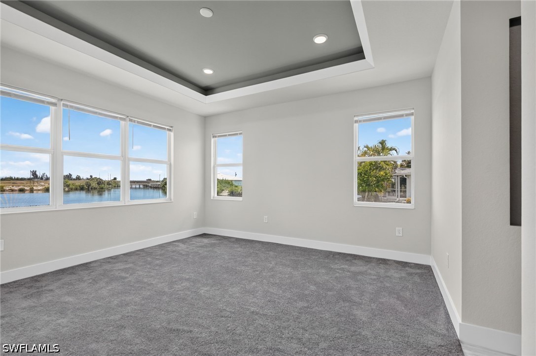 913 33rd, Cape Coral, FL 33993