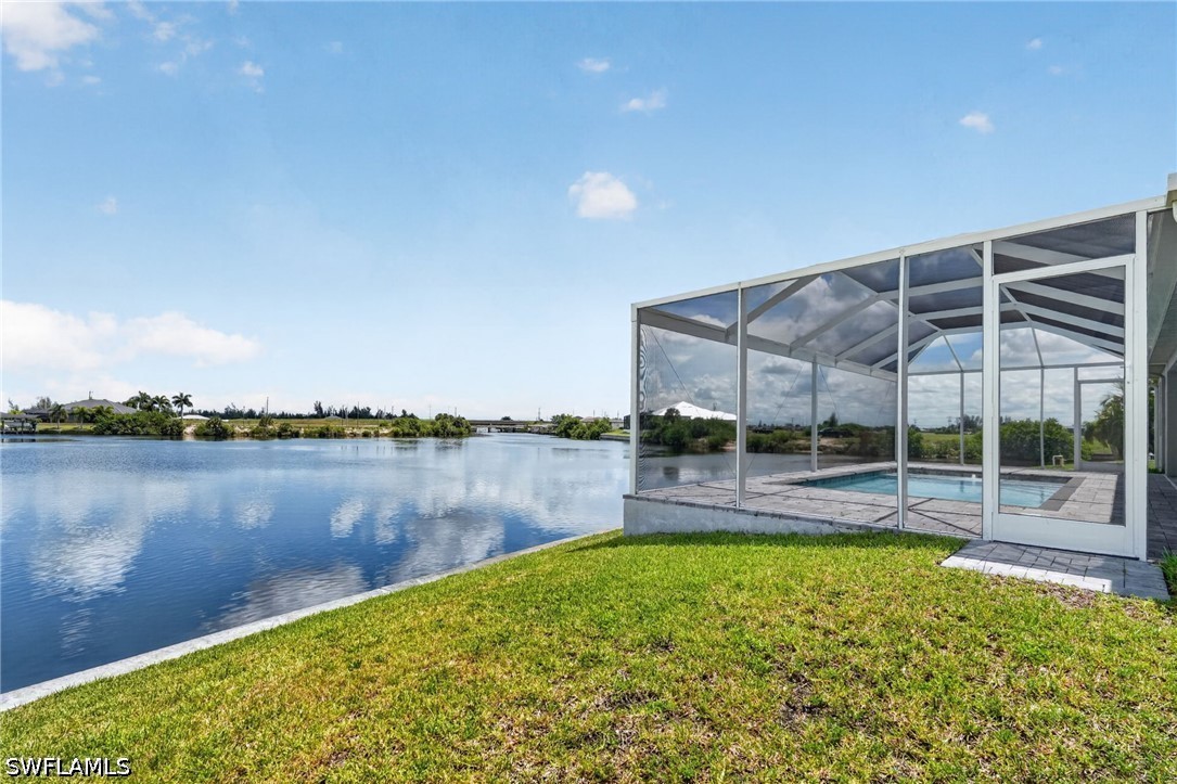 913 33rd, Cape Coral, FL 33993