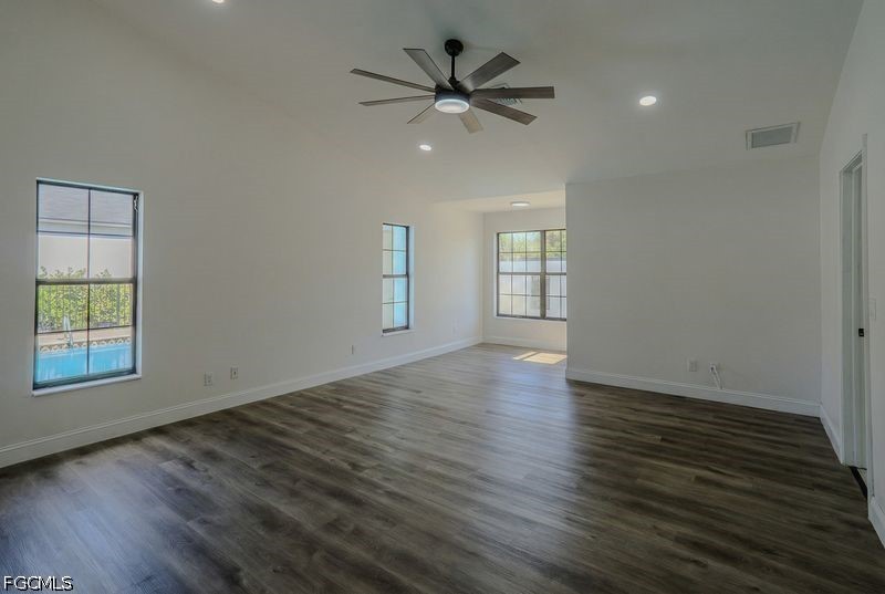 599 Carolina, Fort Myers, FL 33905