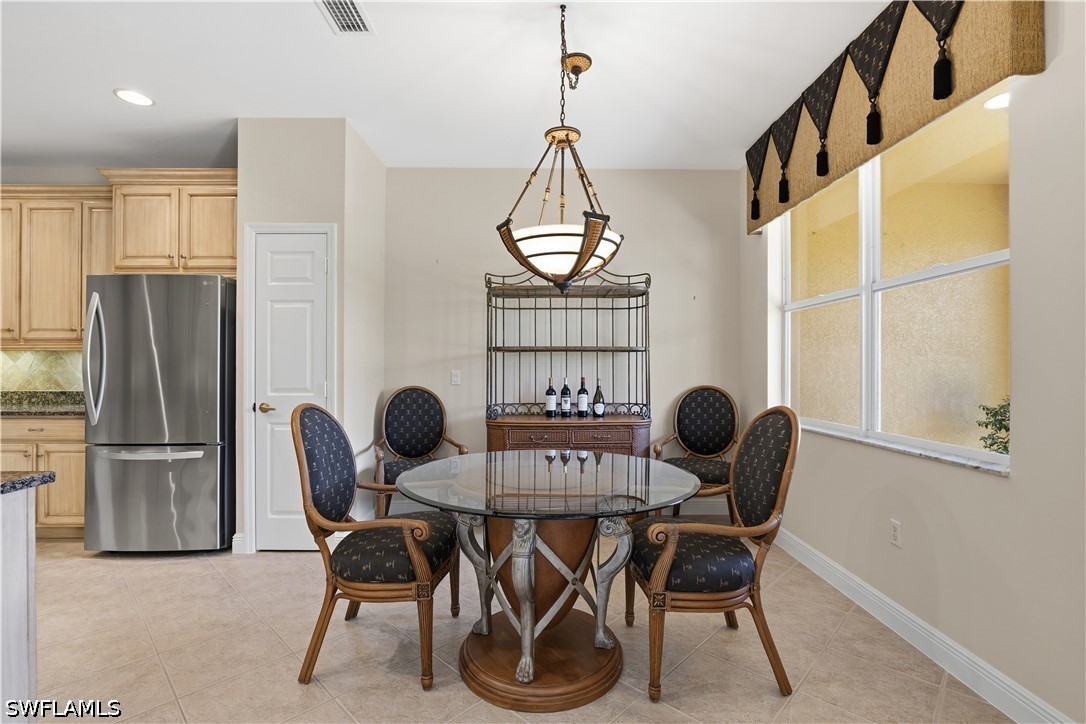 DiningArea
