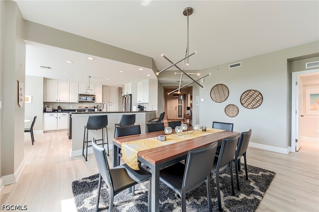DiningArea