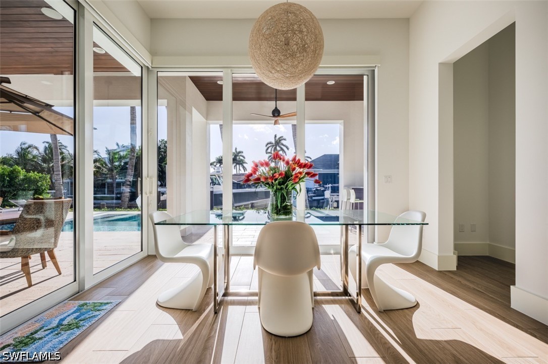 DiningArea