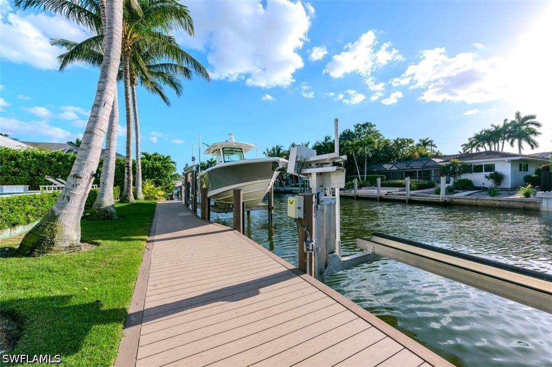 Dock