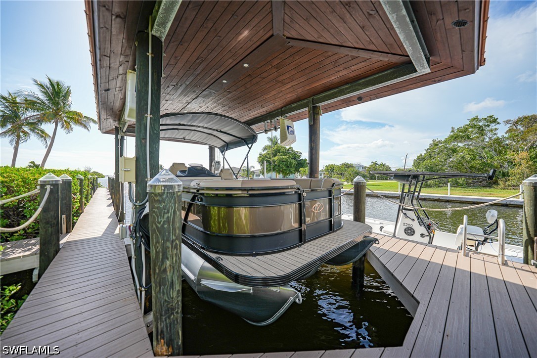 Dock
