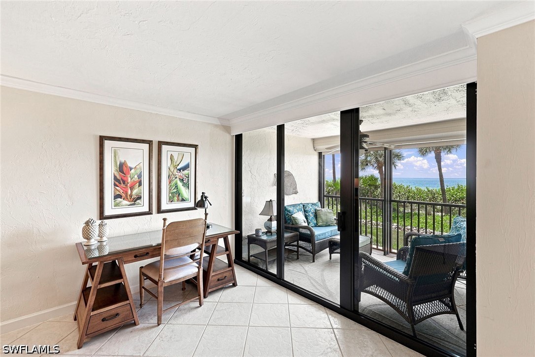 10475 Gulf Shore Unit 114, Naples, FL 34108