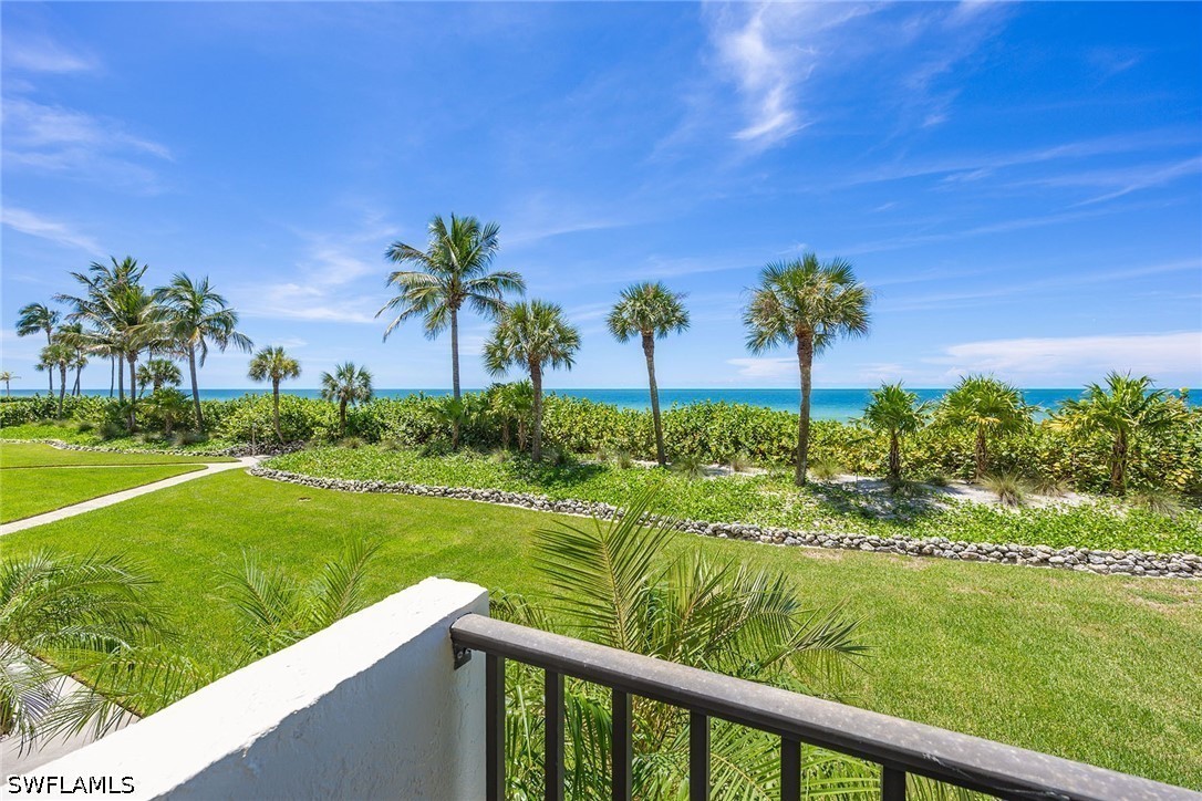 10475 Gulf Shore Unit 114, Naples, FL 34108