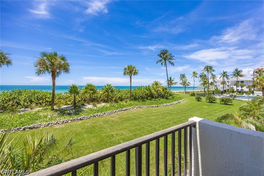 10475 Gulf Shore Unit 114, Naples, FL 34108