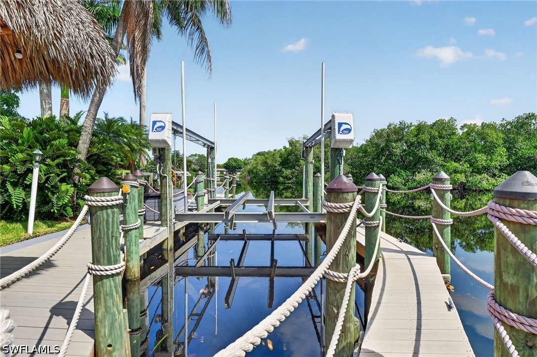 Dock