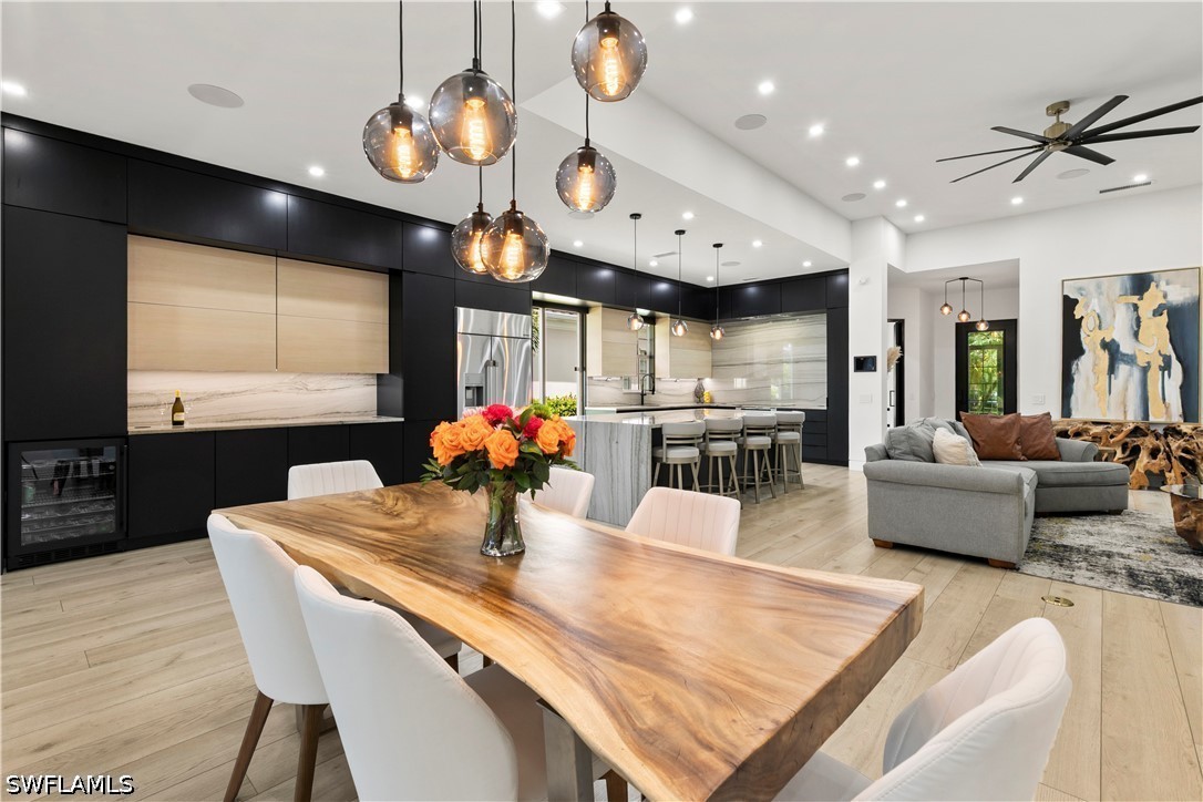 DiningArea