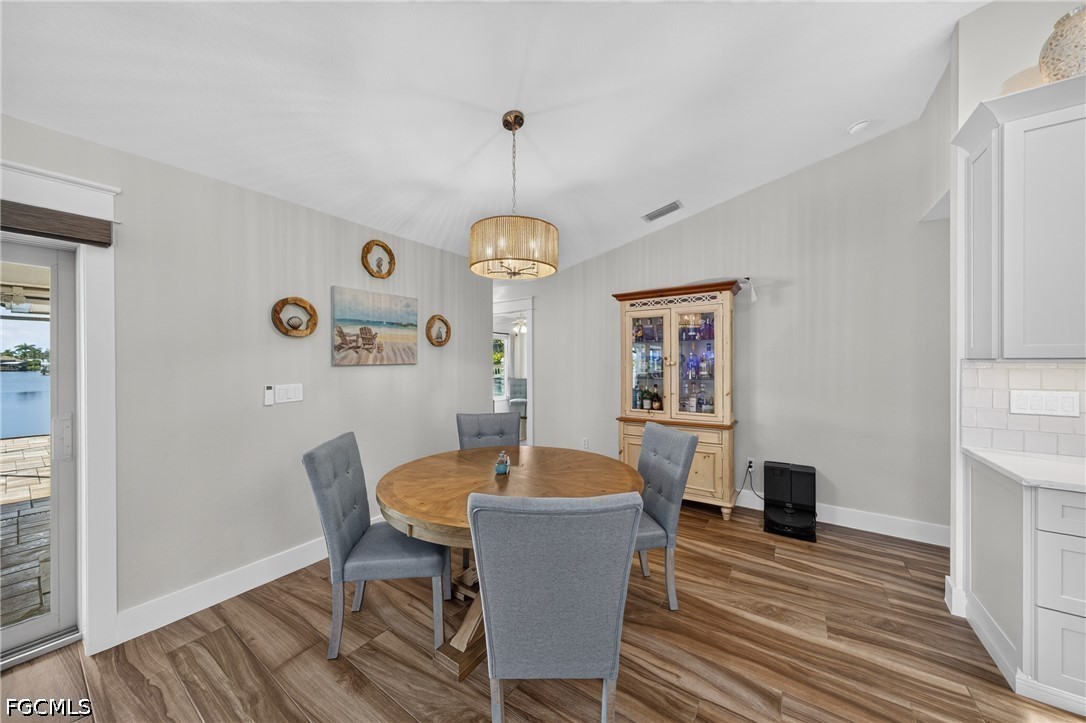DiningArea