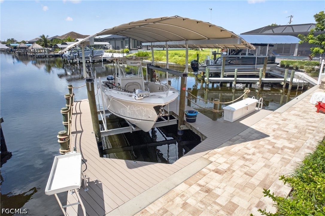 Dock