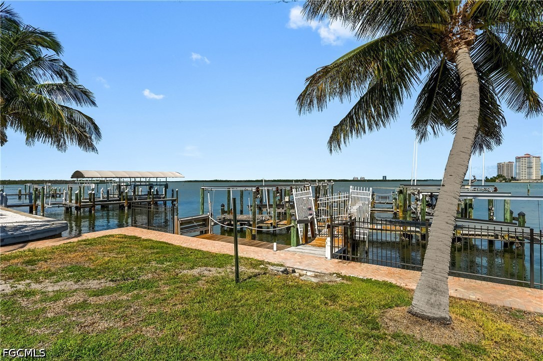 Dock