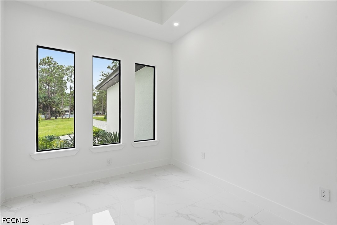 181 18th, Naples, FL 34120