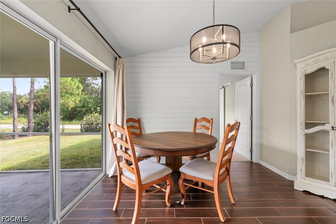 DiningArea
