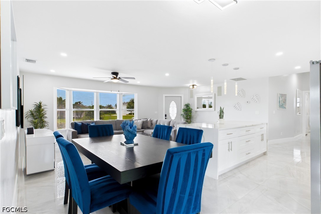 DiningArea