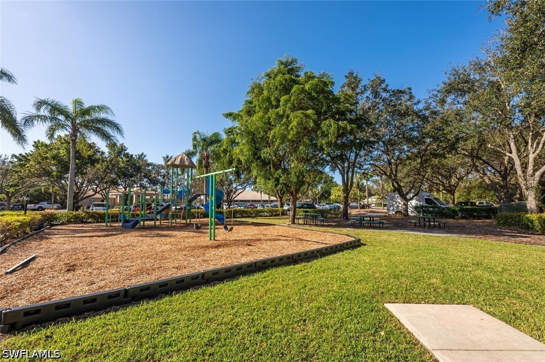 1672 Morning Sun Unit D22, Naples, FL 34119