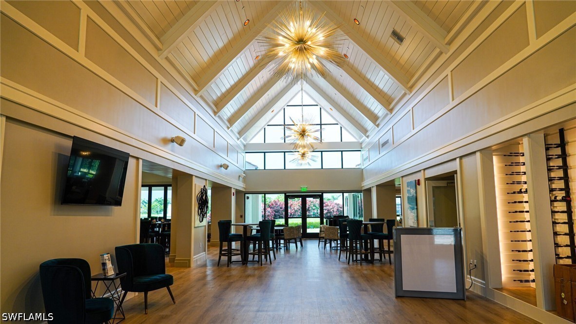 7300 Glenmoor Unit 205, Naples, FL 34104