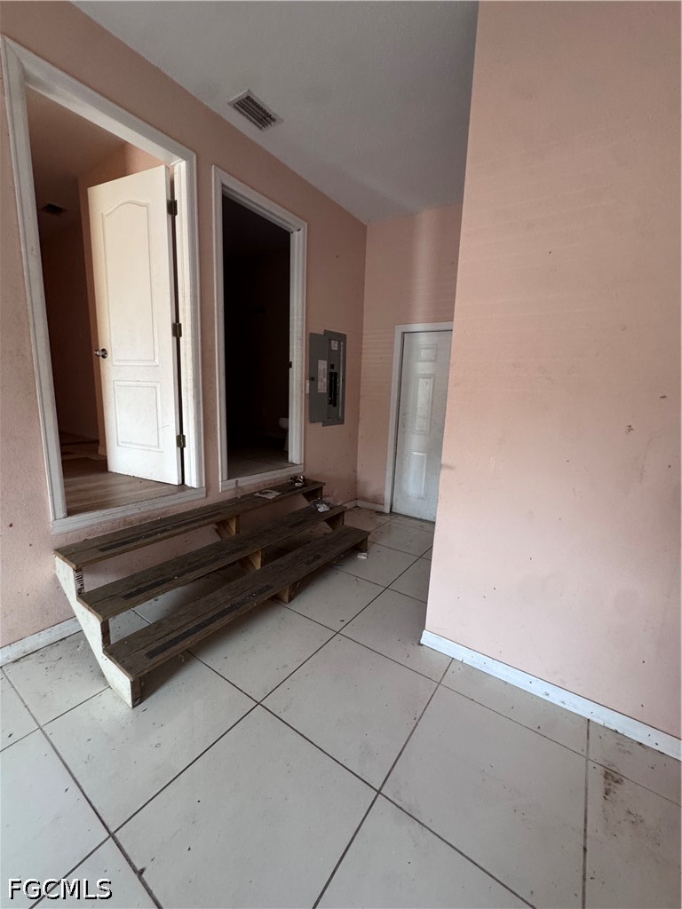 2935 Winona, North Fort Myers, FL 33917