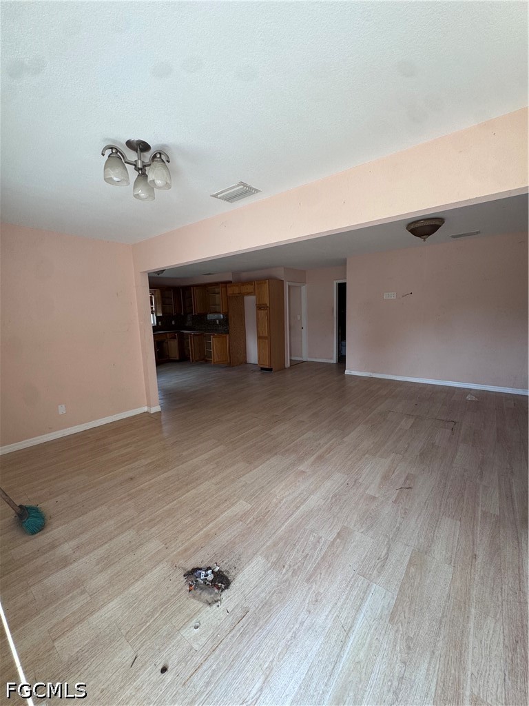2935 Winona, North Fort Myers, FL 33917