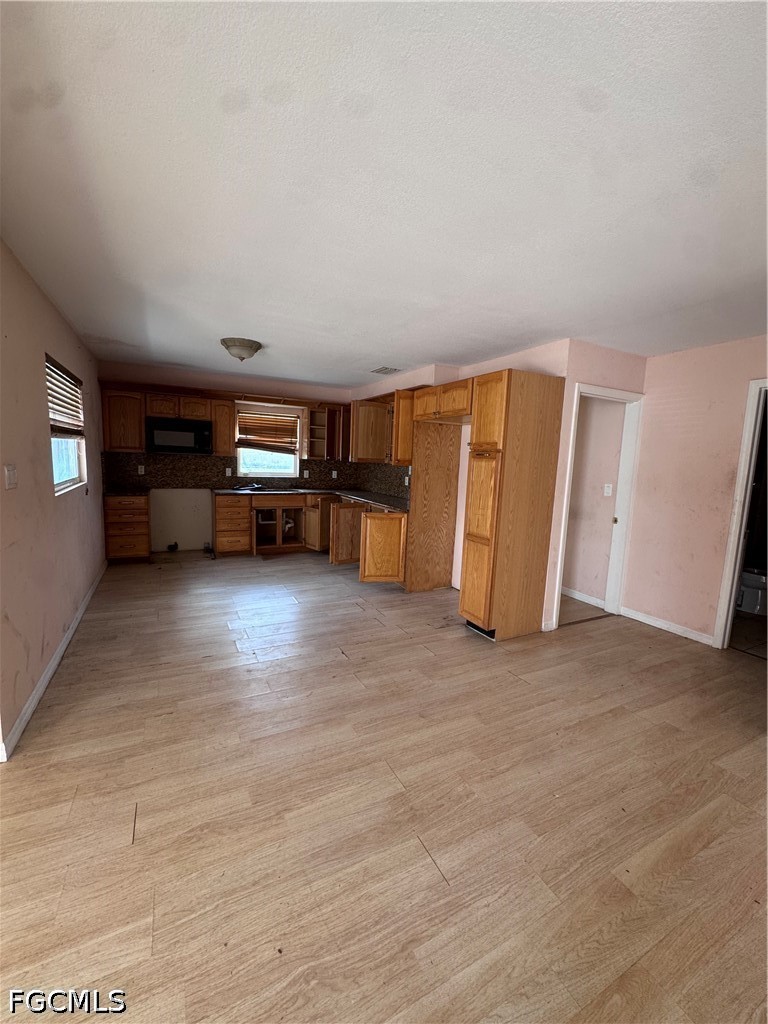 2935 Winona, North Fort Myers, FL 33917