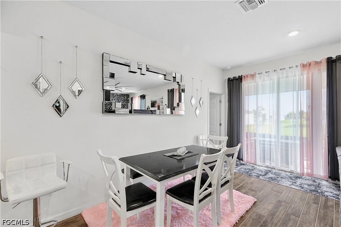 DiningArea