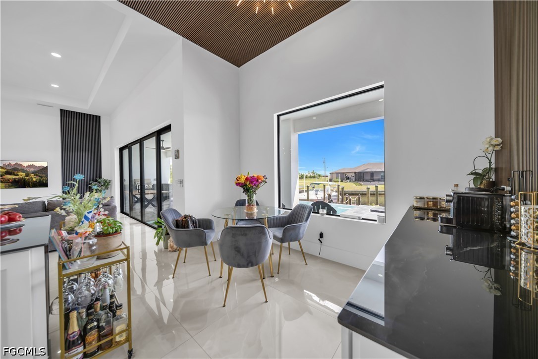 DiningArea