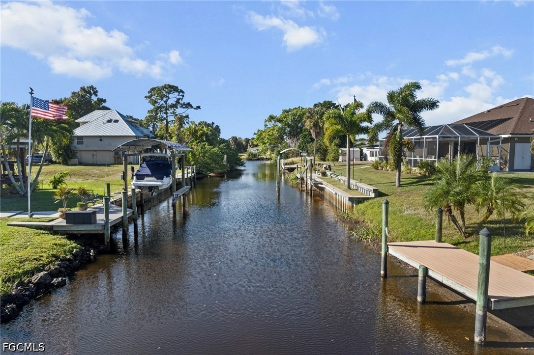 Dock