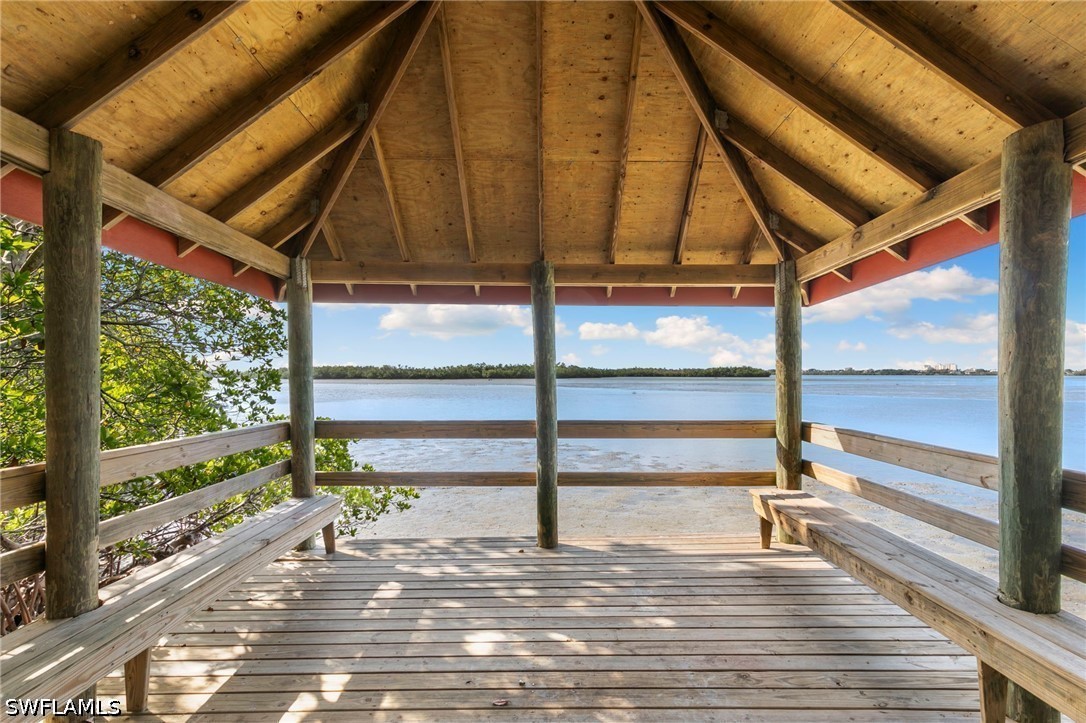Dock