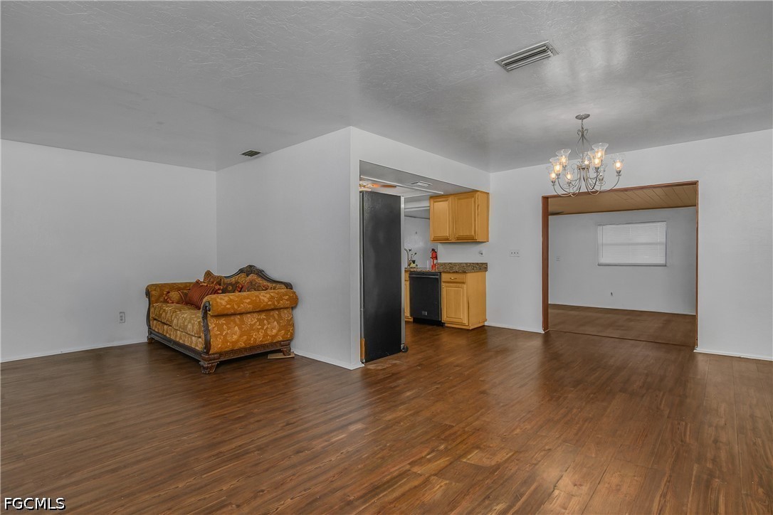 1121 11th, Cape Coral, FL 33909