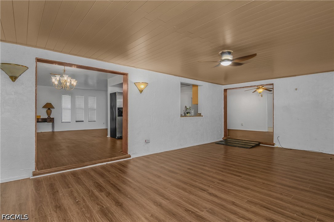 1121 11th, Cape Coral, FL 33909
