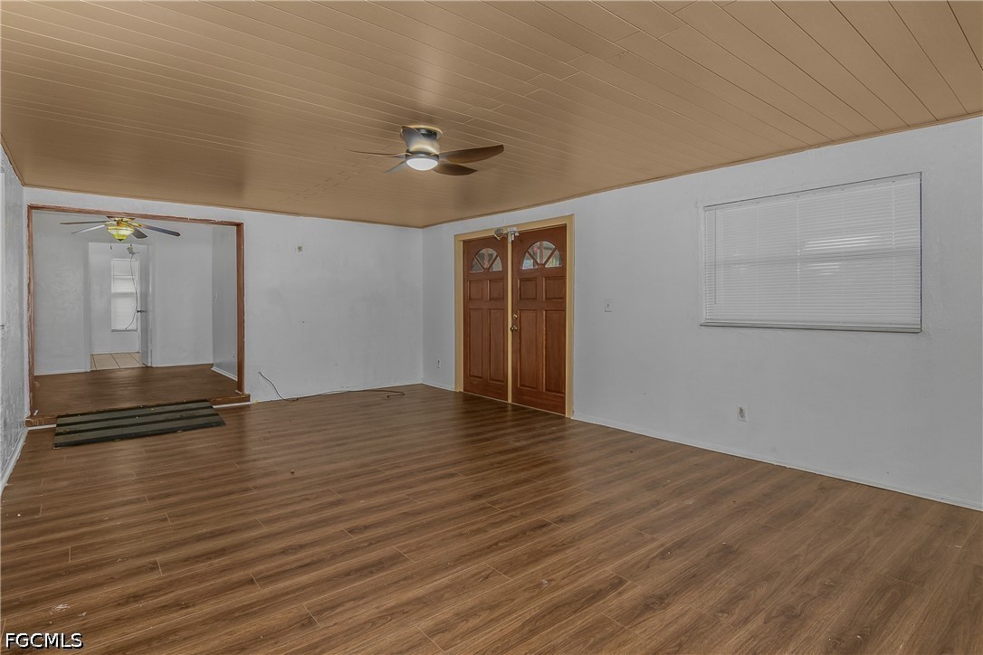 1121 11th, Cape Coral, FL 33909