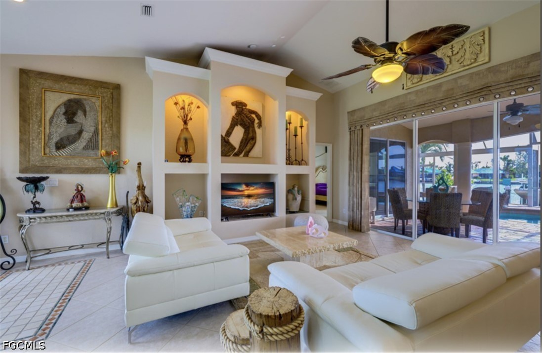 422 33rd, Cape Coral, FL 33991